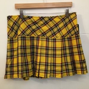 NWT! Yellow plaid mini skirt